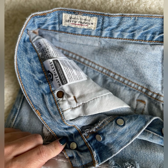 501 Levi Jeans Shorts 27 - Picture 7 of 7